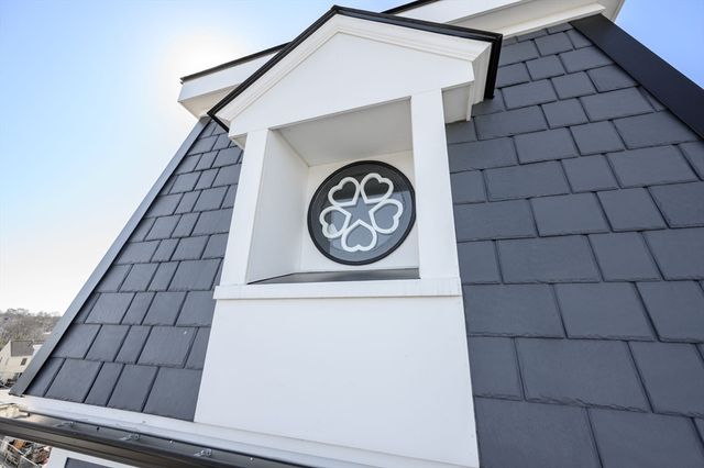 21 Tanglewood Road 2, Boston, MA 02124