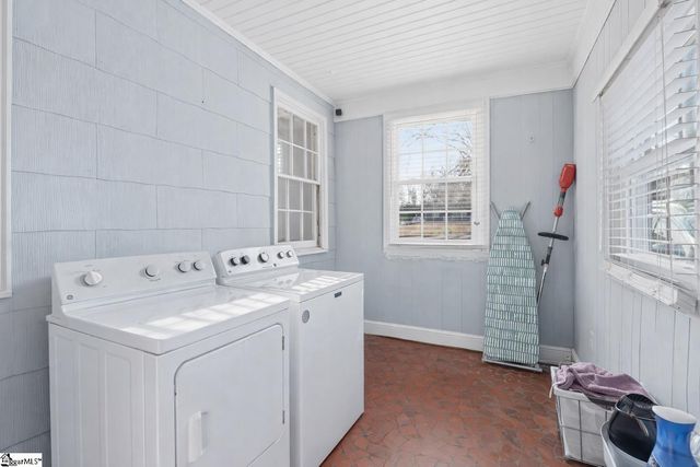 315 Briarwood Road, Spartanburg, SC 29301