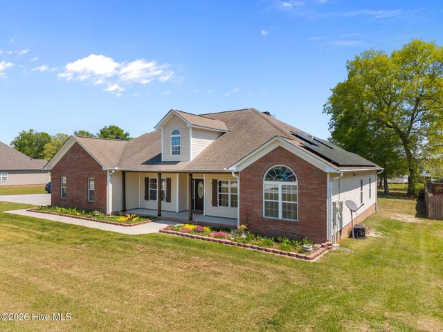 200 E Howard Drive, Jacksonville, NC 28540