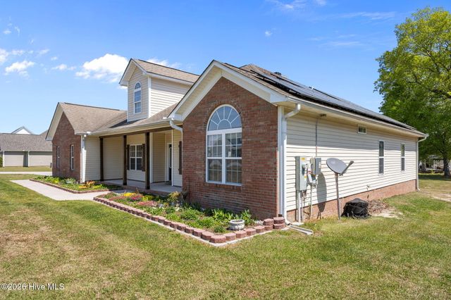 200 E Howard Drive, Jacksonville, NC 28540