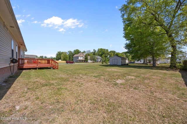 200 E Howard Drive, Jacksonville, NC 28540