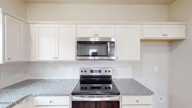 202 Grace'S Farm Road, La Grange, NC 28551