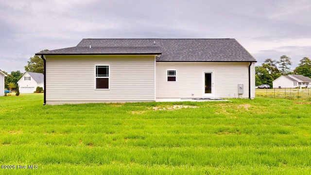 202 Grace'S Farm Road, La Grange, NC 28551