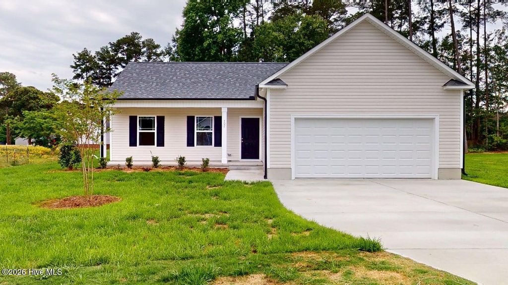 202 Grace'S Farm Road, La Grange, NC 28551