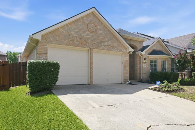 9125 Chardin Park Drive, Fort Worth, TX 76244