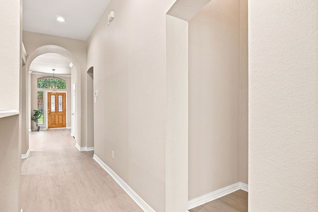 9125 Chardin Park Drive, Fort Worth, TX 76244