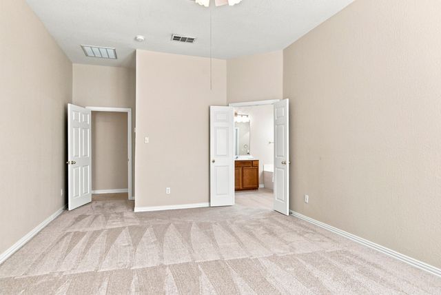 9125 Chardin Park Drive, Fort Worth, TX 76244