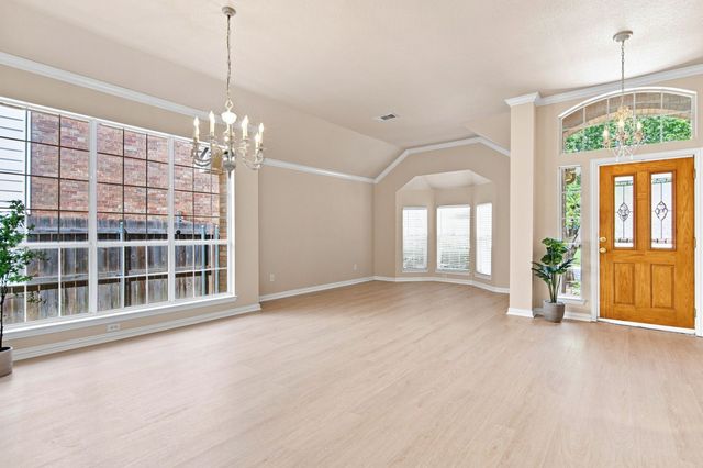 9125 Chardin Park Drive, Fort Worth, TX 76244