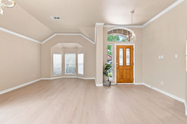 9125 Chardin Park Drive, Fort Worth, TX 76244