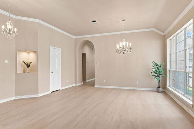 9125 Chardin Park Drive, Fort Worth, TX 76244