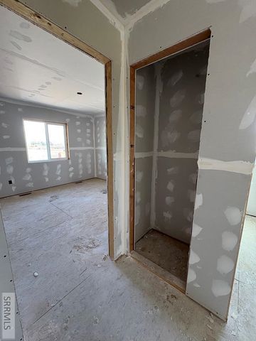 270 N Heritage Way, St Anthony, ID 83445