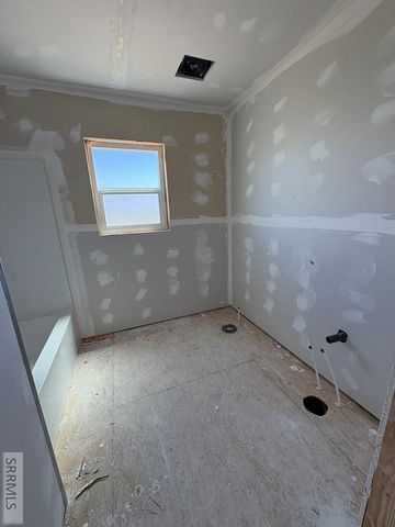 270 N Heritage Way, St Anthony, ID 83445