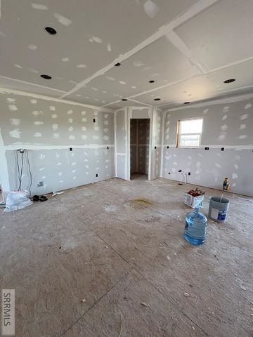 270 N Heritage Way, St Anthony, ID 83445