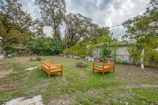 813 Scott Drive, Arlington, TX 76012