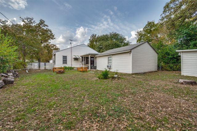 813 Scott Drive, Arlington, TX 76012