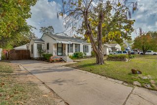 813 Scott Drive, Arlington, TX 76012