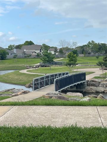 17119 Blackhawk Boulevard, Friendswood, TX 77546
