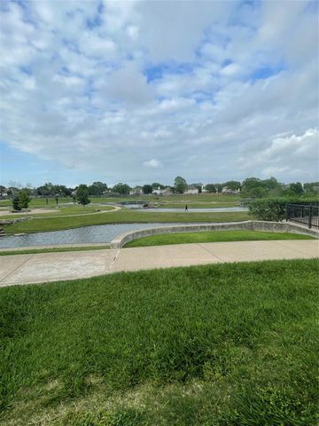 17119 Blackhawk Boulevard, Friendswood, TX 77546