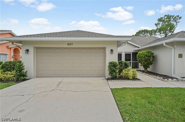 657 Saint Andrews BLVD, Naples, FL 34113