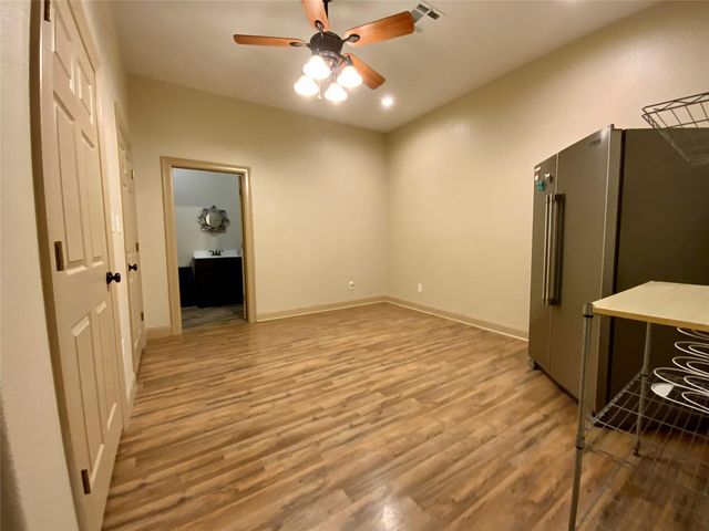 934 N Fm 356, Onalaska, TX 77360