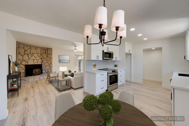 310 Carolyn St, Auburn, CA 95603