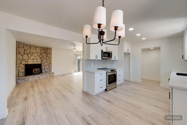 310 Carolyn St, Auburn, CA 95603