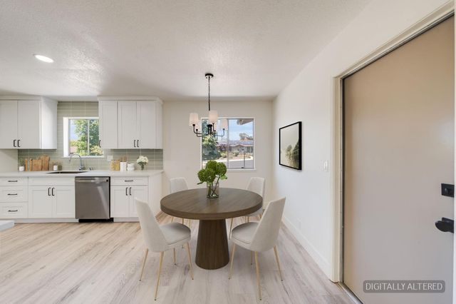 310 Carolyn St, Auburn, CA 95603
