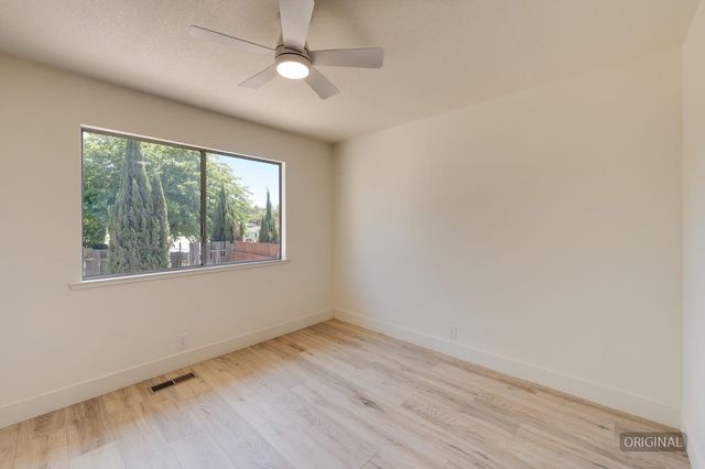 310 Carolyn St, Auburn, CA 95603