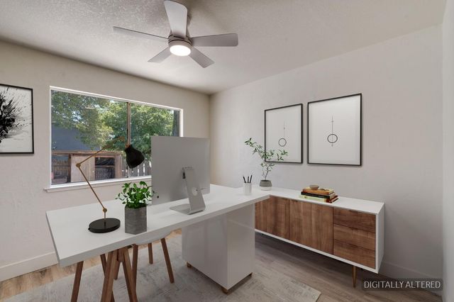 310 Carolyn St, Auburn, CA 95603