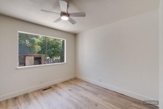 310 Carolyn St, Auburn, CA 95603