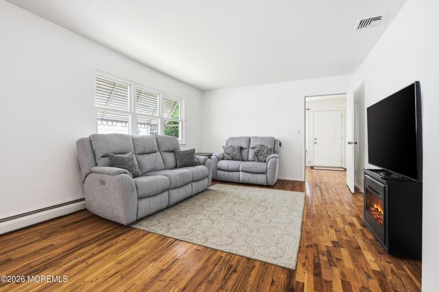 1947 Mount Juliano Lane, Toms River, NJ 08753