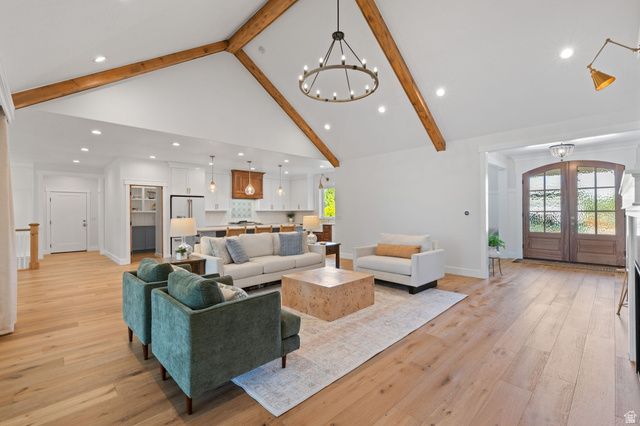 657 W BROKEN B LN, Kaysville, UT 84037