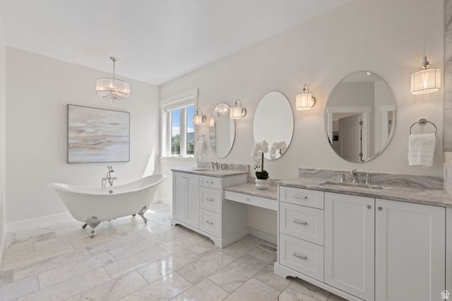 657 W BROKEN B LN, Kaysville, UT 84037