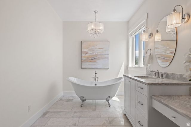 657 W BROKEN B LN, Kaysville, UT 84037