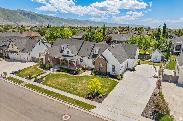 657 W BROKEN B LN, Kaysville, UT 84037