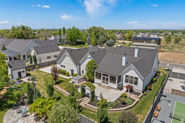 657 W BROKEN B LN, Kaysville, UT 84037