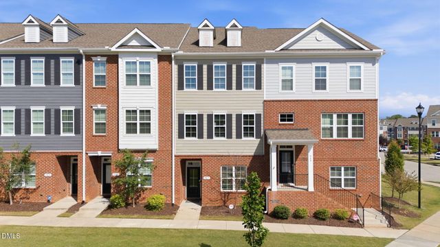 507 Gateway Townes Boulevard, Wake Forest, NC 27587