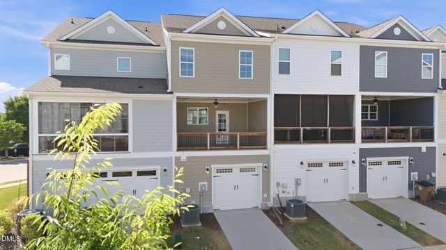 507 Gateway Townes Boulevard, Wake Forest, NC 27587