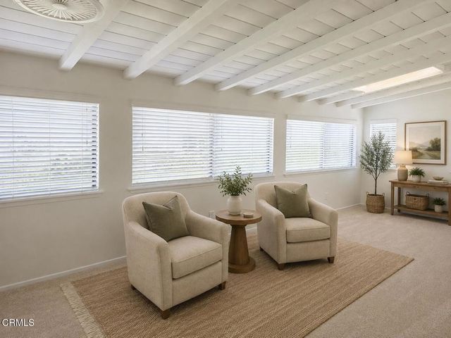42033 Village 42, Camarillo, CA 93012