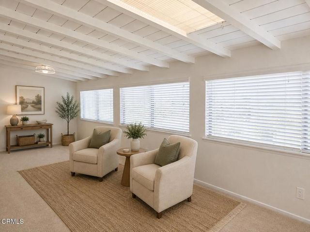 42033 Village 42, Camarillo, CA 93012