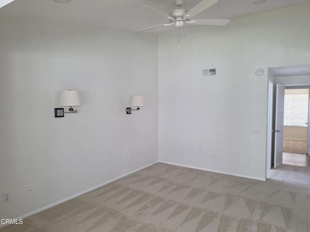 42033 Village 42, Camarillo, CA 93012