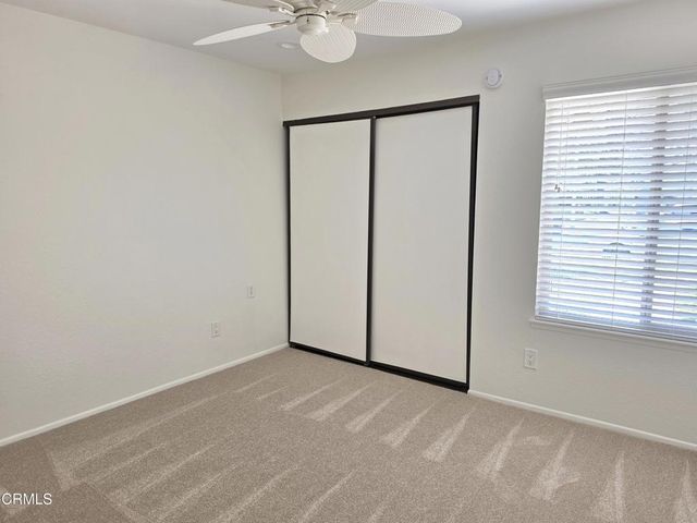 42033 Village 42, Camarillo, CA 93012