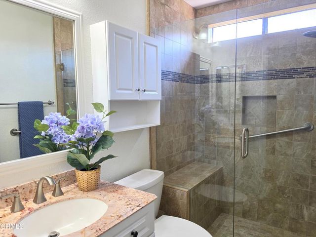 42033 Village 42, Camarillo, CA 93012