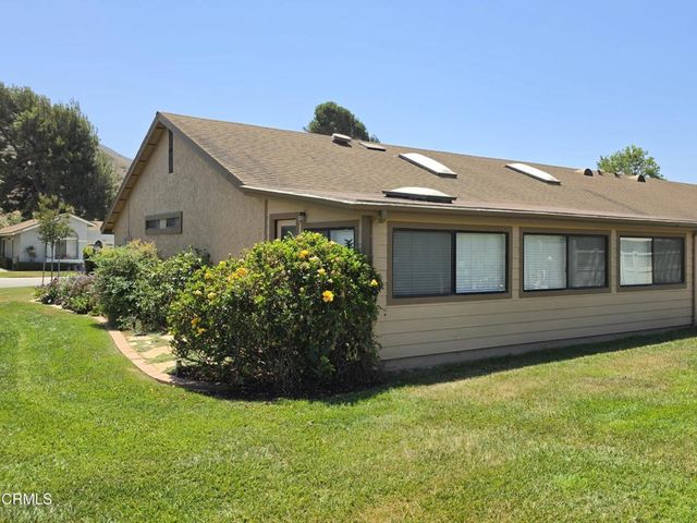42033 Village 42, Camarillo, CA 93012