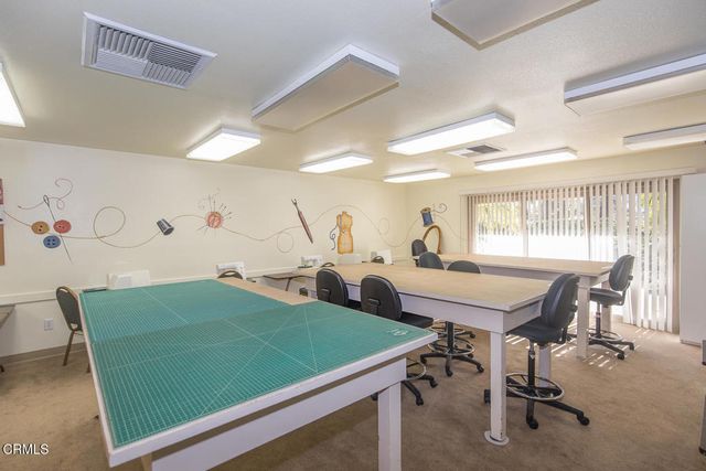42033 Village 42, Camarillo, CA 93012