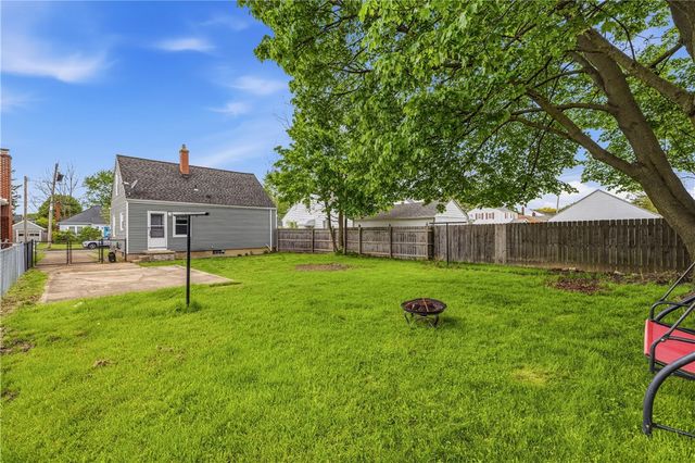 237 75th Street, Niagara Falls, NY 14304