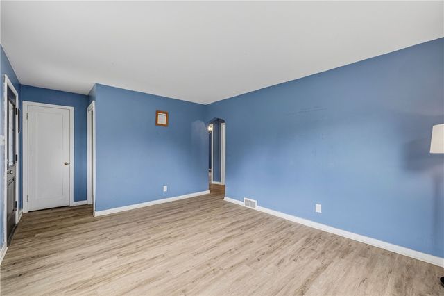 237 75th Street, Niagara Falls, NY 14304