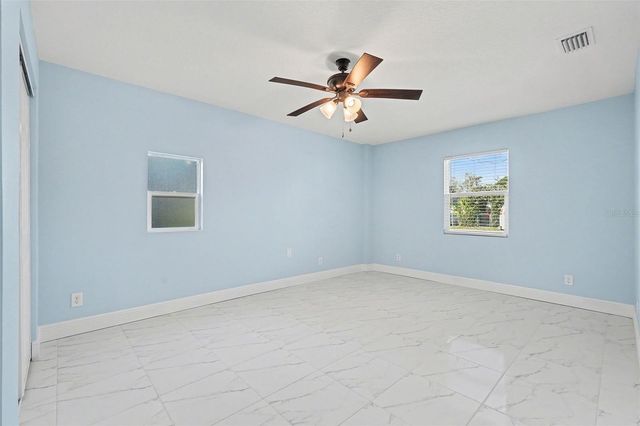 14814 11TH STREET, Dade City, FL 33523