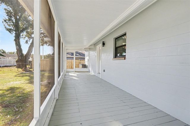 14814 11TH STREET, Dade City, FL 33523