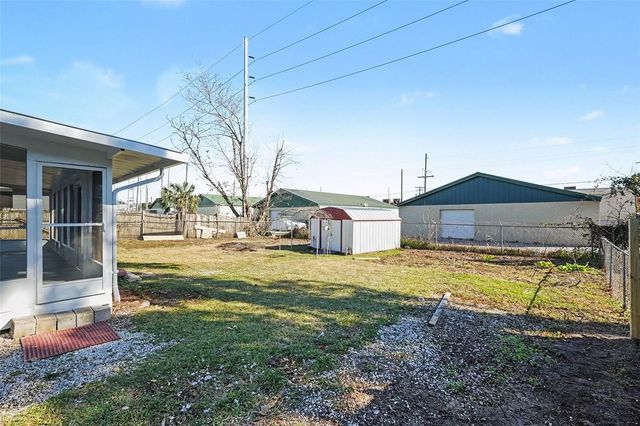 14814 11TH STREET, Dade City, FL 33523